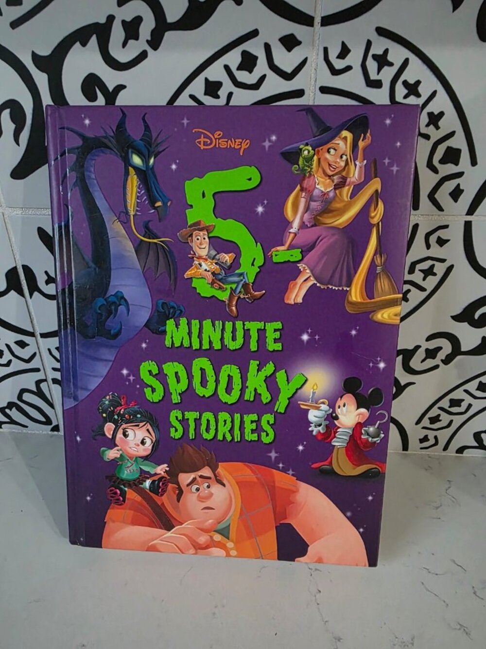 Disney 5 Minute Spooky Stories Halloween Short Stories Hardcover Children's Book